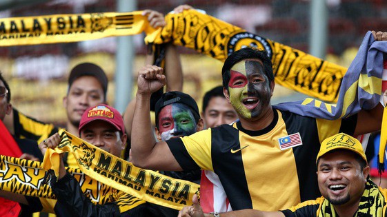 CĐV Malaysia được chăm sóc đến tận răng khi sang VN xem chung kết AFF Cup 2018