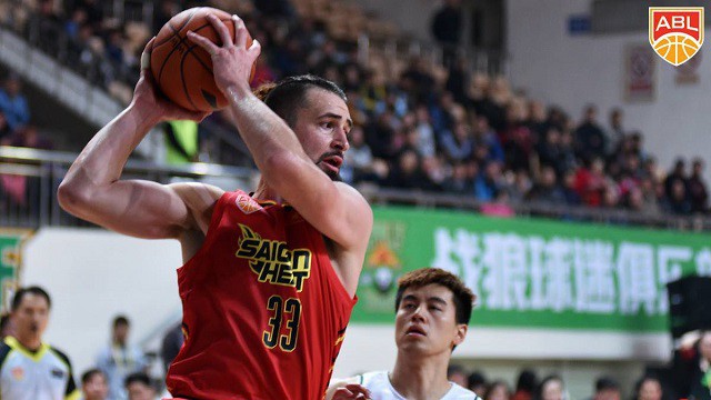 Saigon Heat - Singapore Slingers: Liều thuốc thử phù hợp cho tham vọng của "Ông 30"
