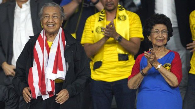 Đội tuyển Malaysia nhận "doping" từ Thủ tướng trước giờ thi đấu