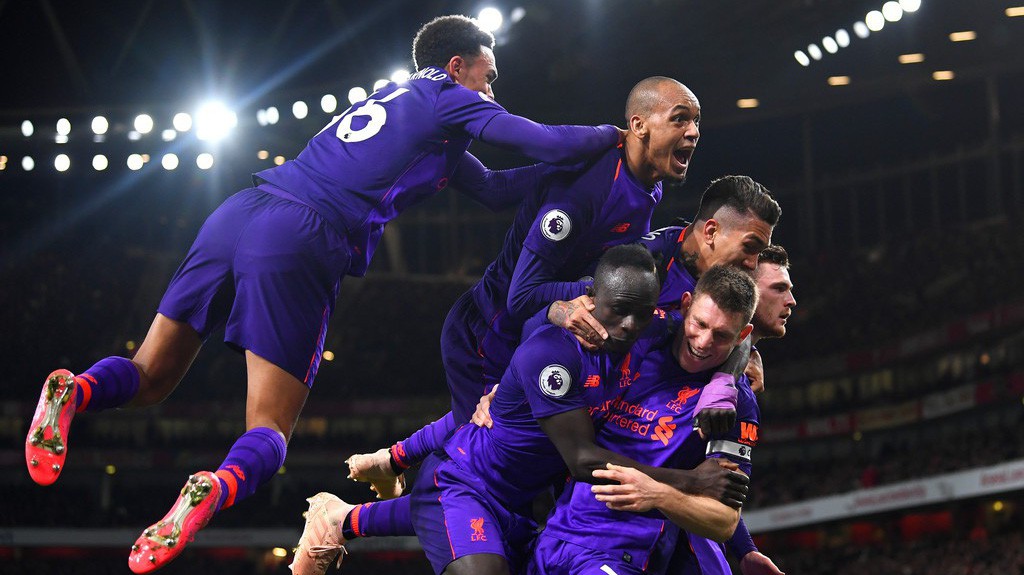 Các tiền vệ Liverpool có vai trò quan trọng thế nào để giải quyết cuộc khủng hoảng ở hàng thủ?