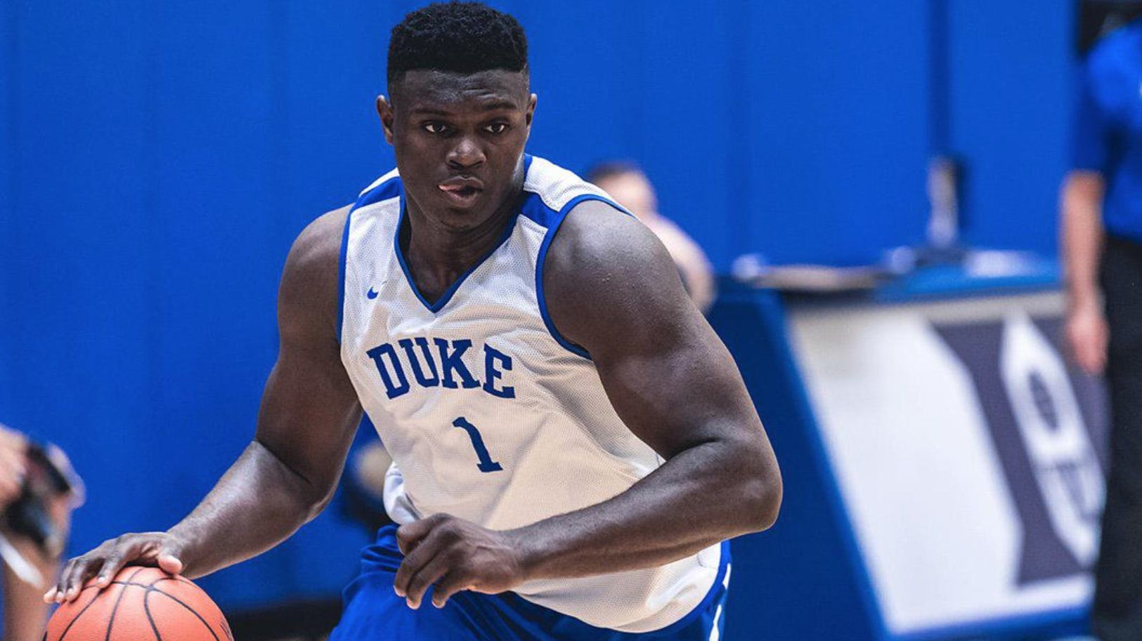 Chuyên gia kinh tế dự đoán Zion Williamson có thể trở thành cầu thủ giàu nhất thế giới, hơn cả LeBron James