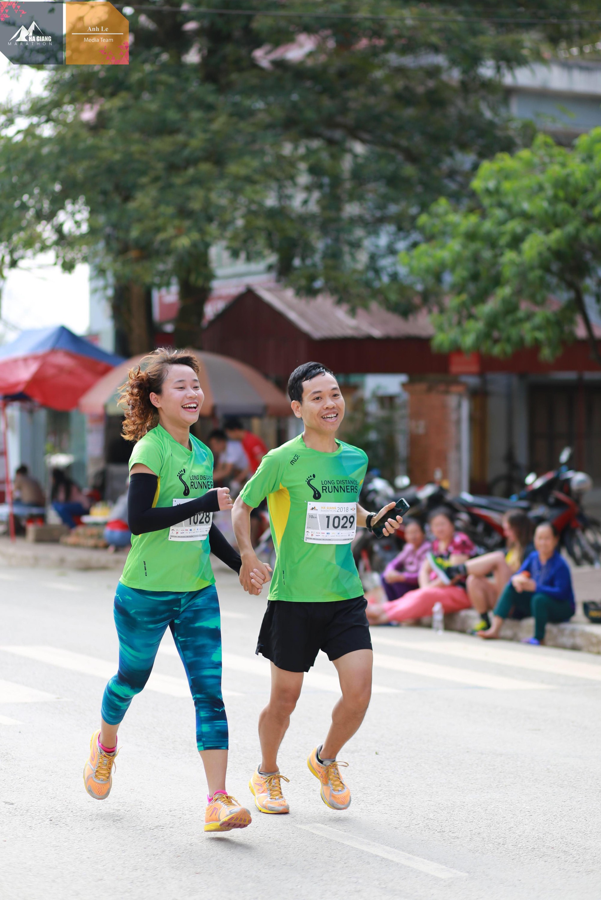 Chờ 2 tuần, cặp vợ chồng runner lấy tên thủ môn Lâm tây đặt cho con sau trận CK AFF Cup 2018 - Ảnh 3. Chờ 2 tuần, cặp vợ chồng runner lấy tên thủ môn Lâm tây đặt cho con sau trận CK AFF Cup 2018 - Ảnh 3.