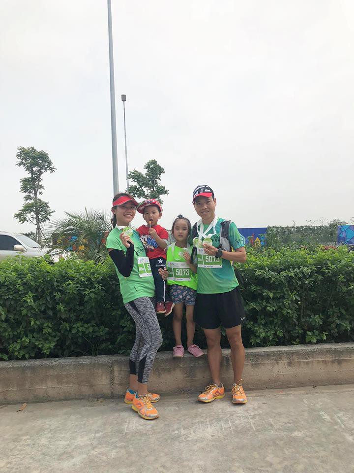 Chờ 2 tuần, cặp vợ chồng runner lấy tên thủ môn Lâm tây đặt cho con sau trận CK AFF Cup 2018 - Ảnh 8. Chờ 2 tuần, cặp vợ chồng runner lấy tên thủ môn Lâm tây đặt cho con sau trận CK AFF Cup 2018 - Ảnh 8.