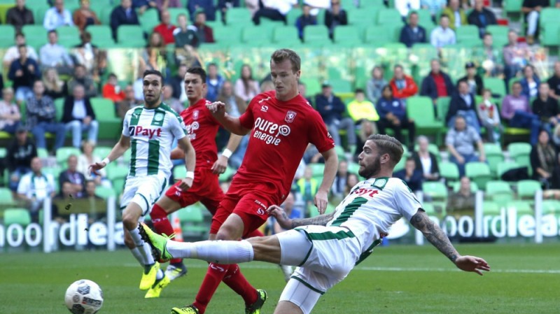 Nhận định tỷ lệ cược kèo bóng đá tài xỉu trận Twente vs Waalwijk