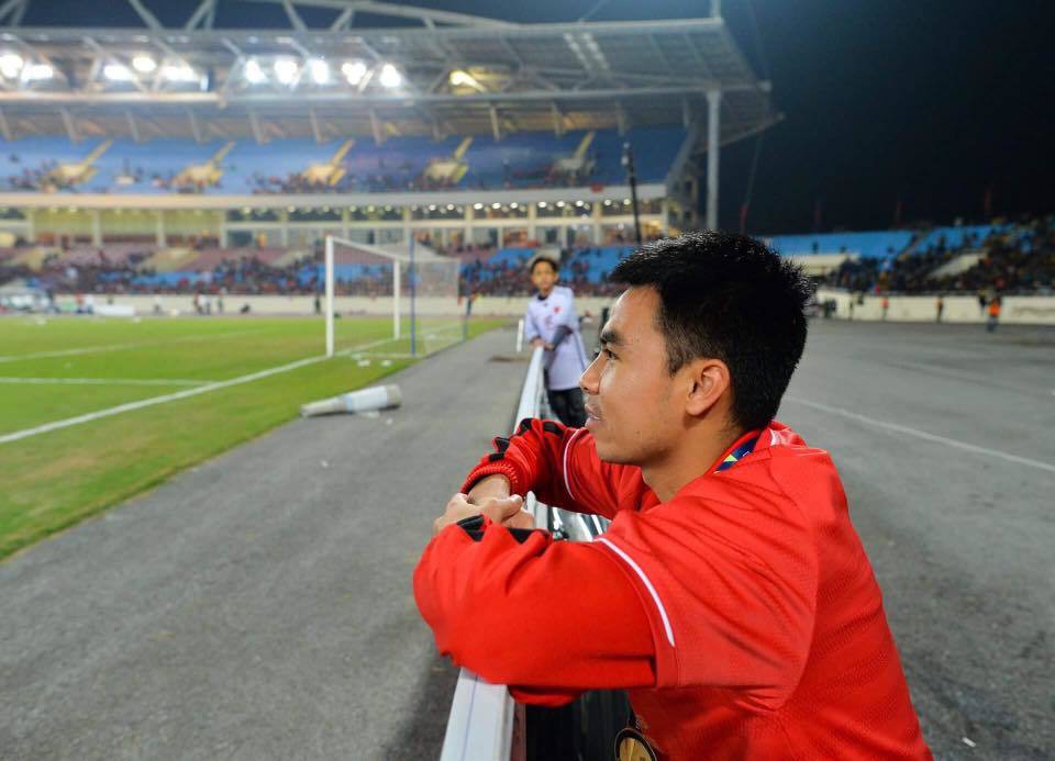 Duy Mạnh, Đức Huy: Từ cậu bé nhặt bóng thành nhà vô địch AFF Cup - Ảnh 1. Duy Mạnh, Đức Huy: Từ cậu bé nhặt bóng thành nhà vô địch AFF Cup - Ảnh 1.