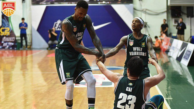Cuối cùng Mike Bell cùng Zhuhai Wolf Warriors đã có chiến thắng đầu tiên ở ABL