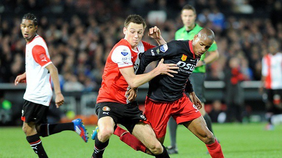 Nhận định tỷ lệ cược kèo bóng đá tài xỉu trận Feyenoord vs Utrecht