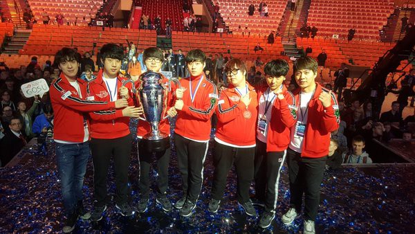 Sức hút của SKT quá lớn khiến nhiều tuyển thủ chấp nhận lương thấp chỉ để được làm đồng đội của Faker? - Ảnh 1. Sức hút của SKT quá lớn khiến nhiều tuyển thủ chấp nhận lương thấp chỉ để được làm đồng đội của Faker? - Ảnh 1.
