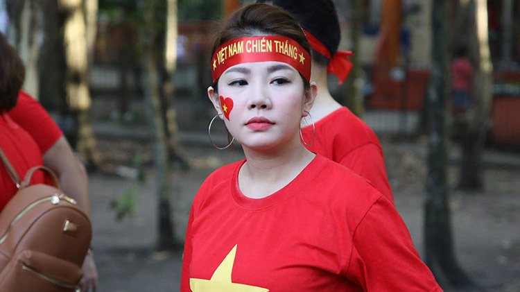 "Bóng hồng" Việt khoe sắc cùng "nữ sinh" Philippines tại  Bacolod