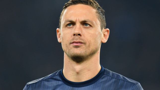 Vì sao Jose Mourinho bố trí Matic đá trung vệ trước Southampton?