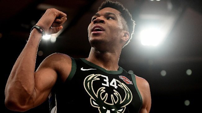 Giannis Antetokounmpo đòi đấm cầu thủ của New York Knicks