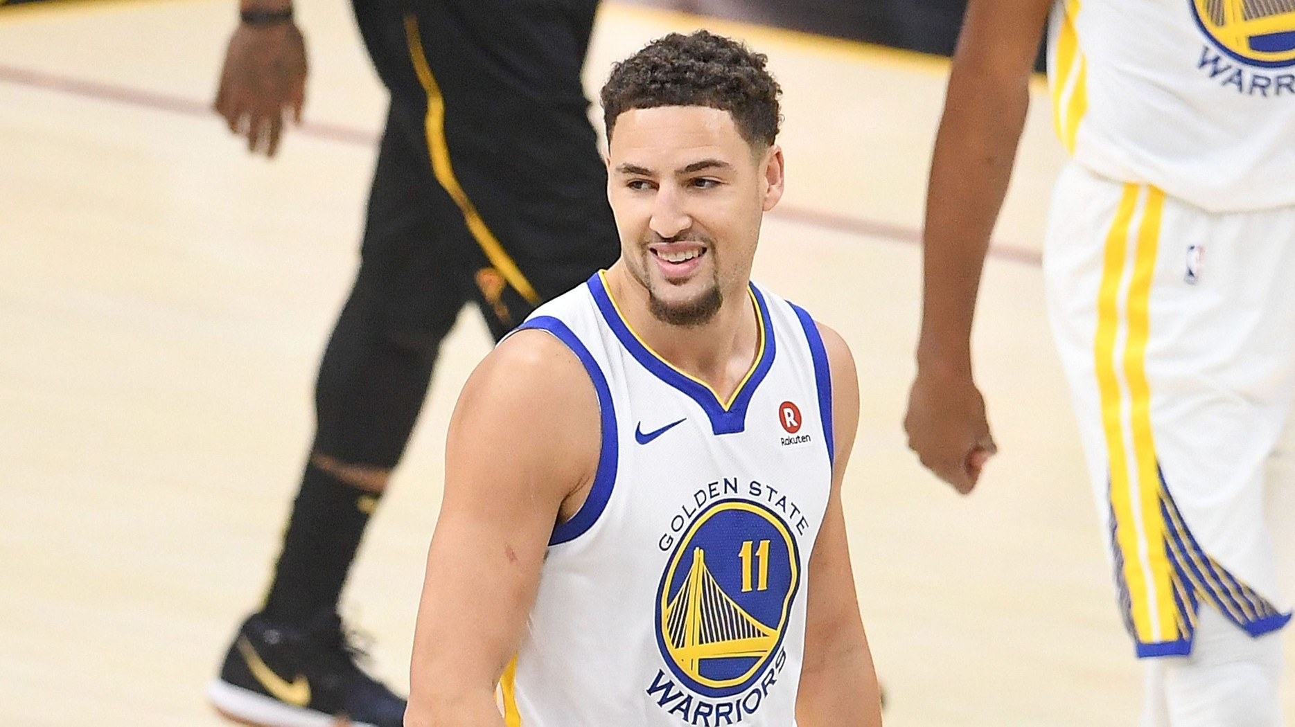 Nếu như phải chọn 3 ngôi sao NBA để sống sót trên đảo hoang, Klay Thompson sẽ chọn ai?