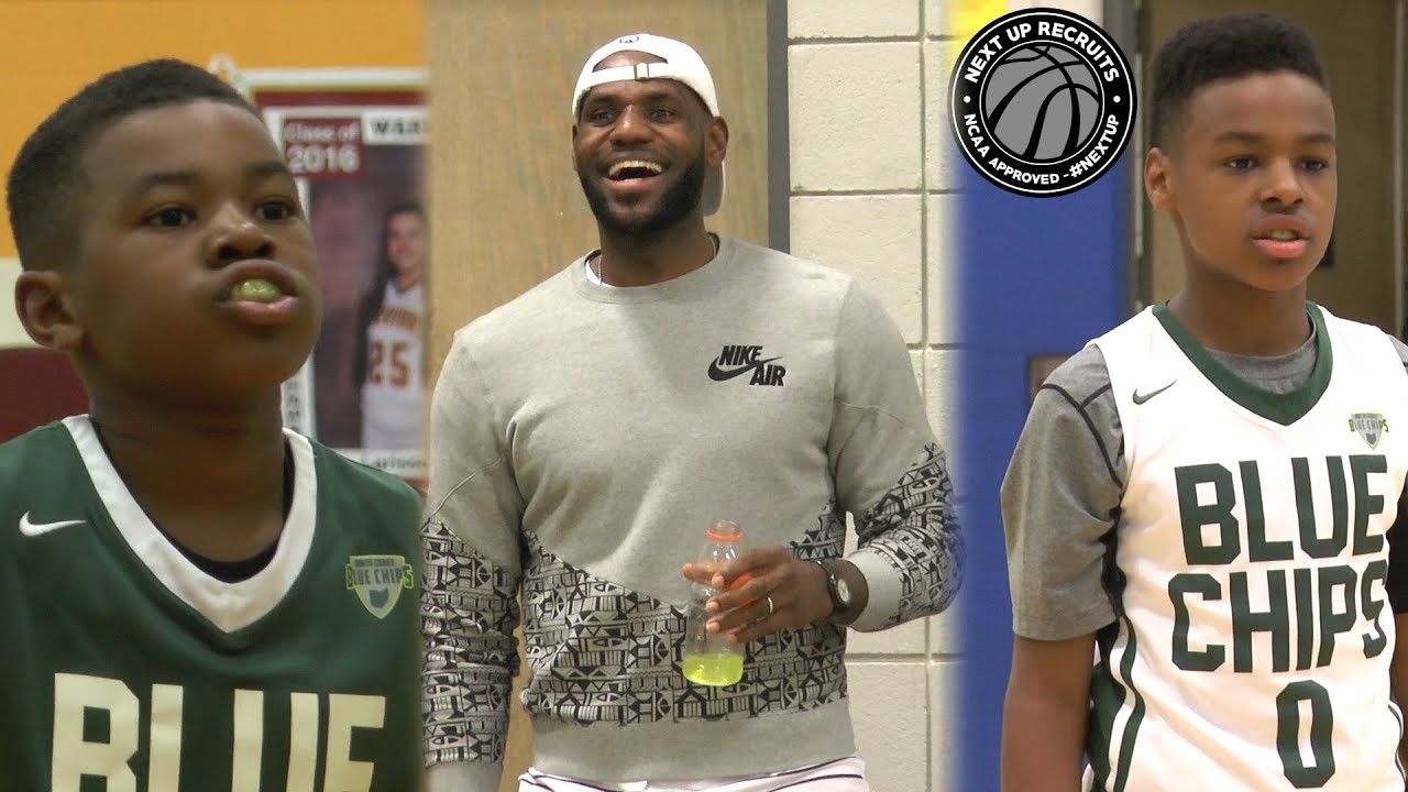 Xem clip LeBron James động viên con trai trên sân đấu