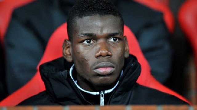 Paul Pogba chỉ trích công khai Mourinho trên sân tập khiến Carrick phải lên tiếng cảnh cáo