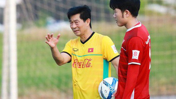 “Chất xám” của tuyển Việt Nam sang Malaysia cầm quân đội hạng 3