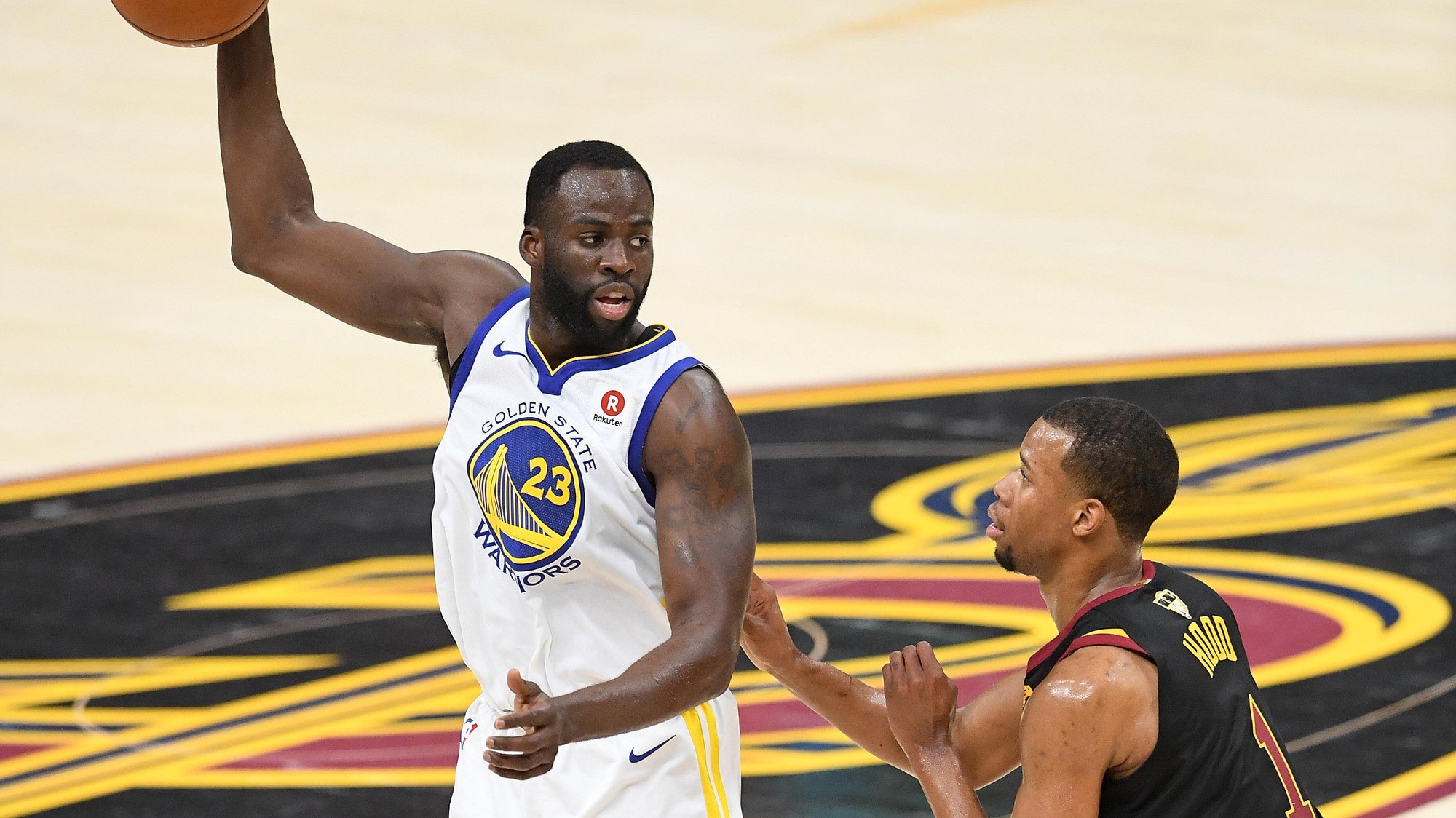 Golden State Warriors muốn bảo vệ ngôi vương? Draymond Green phải ném vào trước đã