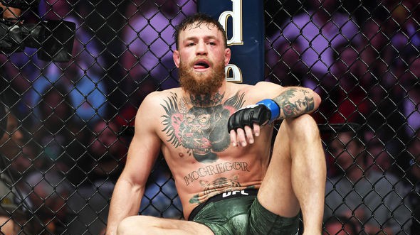 Michael Chiesa đòi bồi thường bằng toàn bộ lợi nhuận của McGregor tại UFC 229