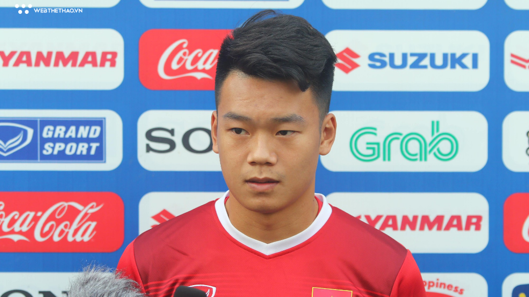Thành Chung: "Tôi tự tin sẽ khỏa lấp vị trí của Đình Trọng!"