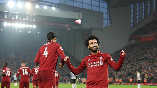 Tranh cãi: Liverpool đáng được hưởng penalty hay Mo Salah đã đánh lừa trọng tài?