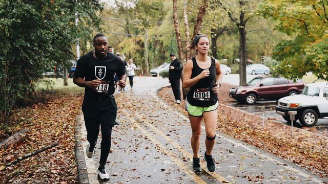 Trường học "của hiếm" trên thế giới có tất cả sinh viên chạy half marathon