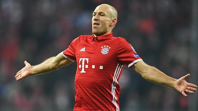 Arjen Robben tuyên bố chia tay Bayern sau một thập kỷ gắn bó