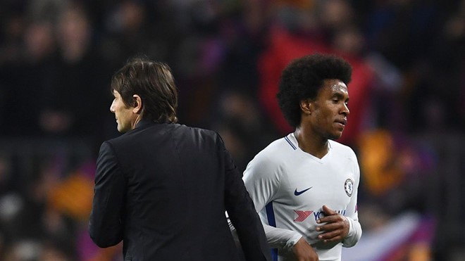 Willian lại làm dậy sóng với bình luận về thầy cũ Antonio Conte