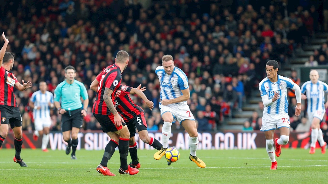 Nhận định tỷ lệ cược kèo bóng đá tài xỉu trận Bournemouth vs Huddersfield