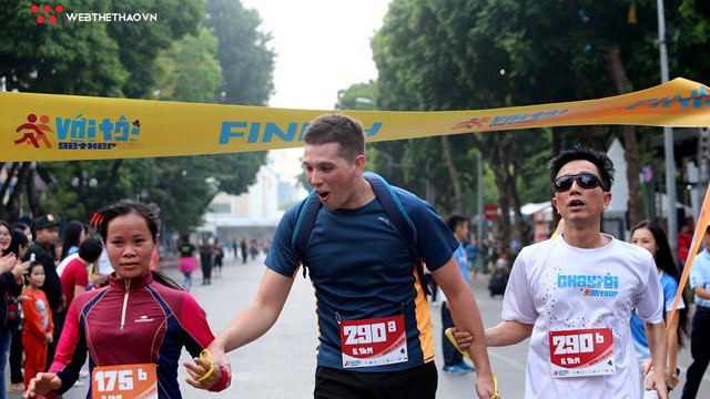 "Chạy với tôi - 2gether 2018": Sức mạnh của sự sẻ chia không biên giới