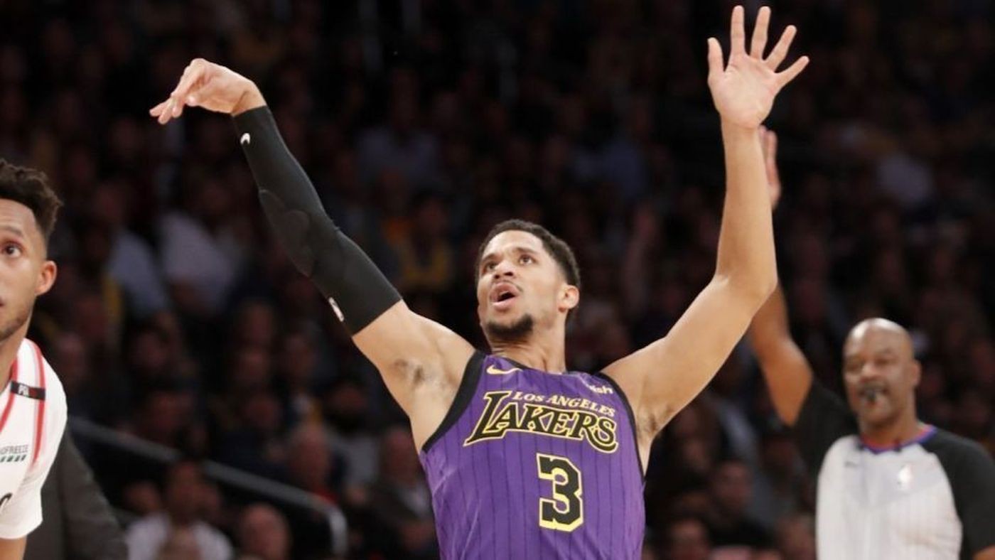 5 cầu thủ NBA đang cháy và xứng đáng có vị trí tốt hơn trong đội - Ảnh 3. 5 cầu thủ NBA đang cháy và xứng đáng có vị trí tốt hơn trong đội - Ảnh 3.