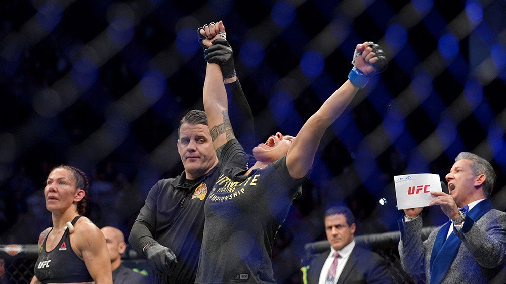 Chuyện không tưởng: Amanda Nunes KO Cris Cyborg