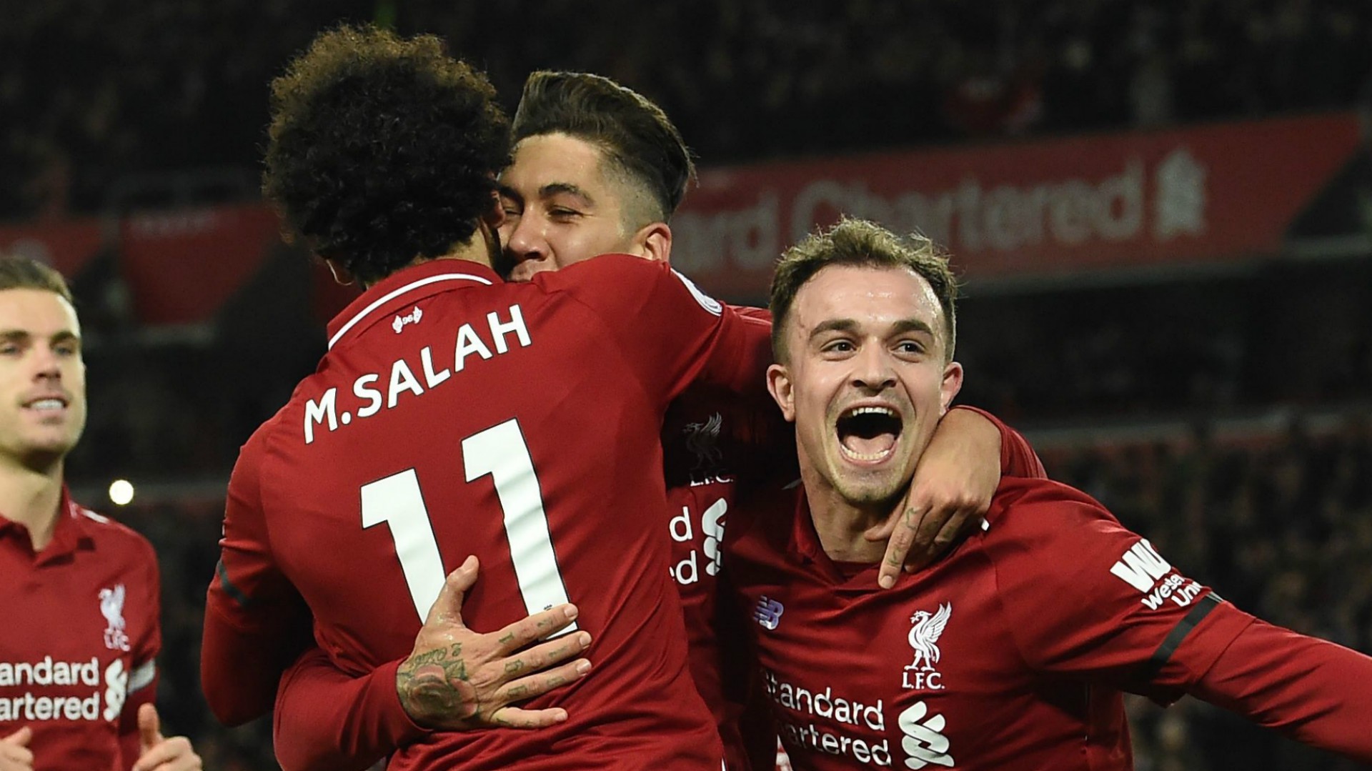 Dù "suýt khóc" chứng kiến Salah nhường đá penalty cho Firmino, HLV Klopp vẫn có điều không hài lòng