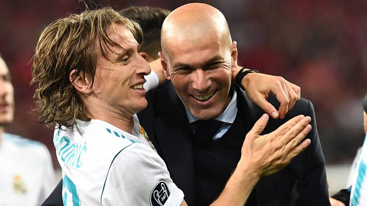 Zidane đã tiên tri Modric sẽ chiến thắng Quả bóng Vàng... từ năm 2016