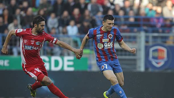 Nhận định tỷ lệ cược kèo bóng đá tài xỉu trận Caen vs Nimes