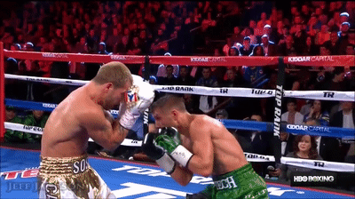 Ph&acirc;n t&iacute;ch chuy&ecirc;n s&acirc;u: V&igrave; sao c&oacute; Boxer lại đổi k&egrave;o đ&aacute;nh - Ảnh 4.