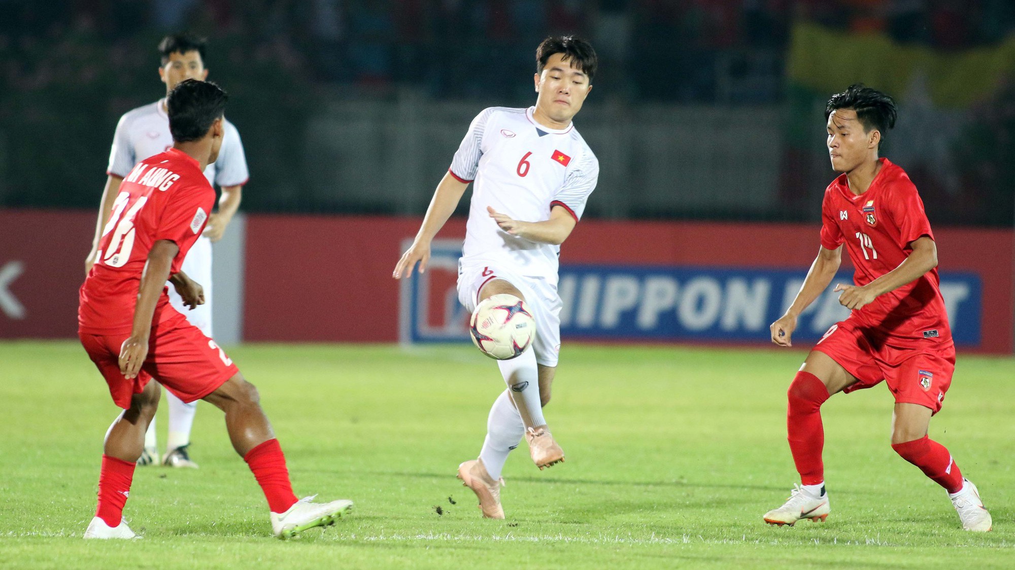 AFF Cup 2018: "Ông chủ" tuyến giữa Xuân Trường đâu rồi?