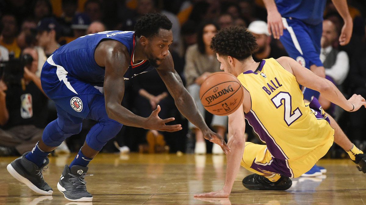 5 hậu vệ NBA phòng ngự hay nhất hiện tại