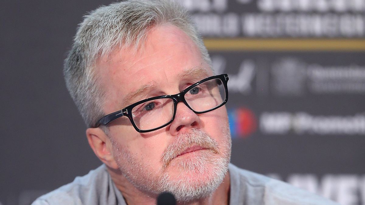 Roach: "Cầm sổ đỏ đặt cược đi - Pacquiao sẽ giết chết Broner đấy"