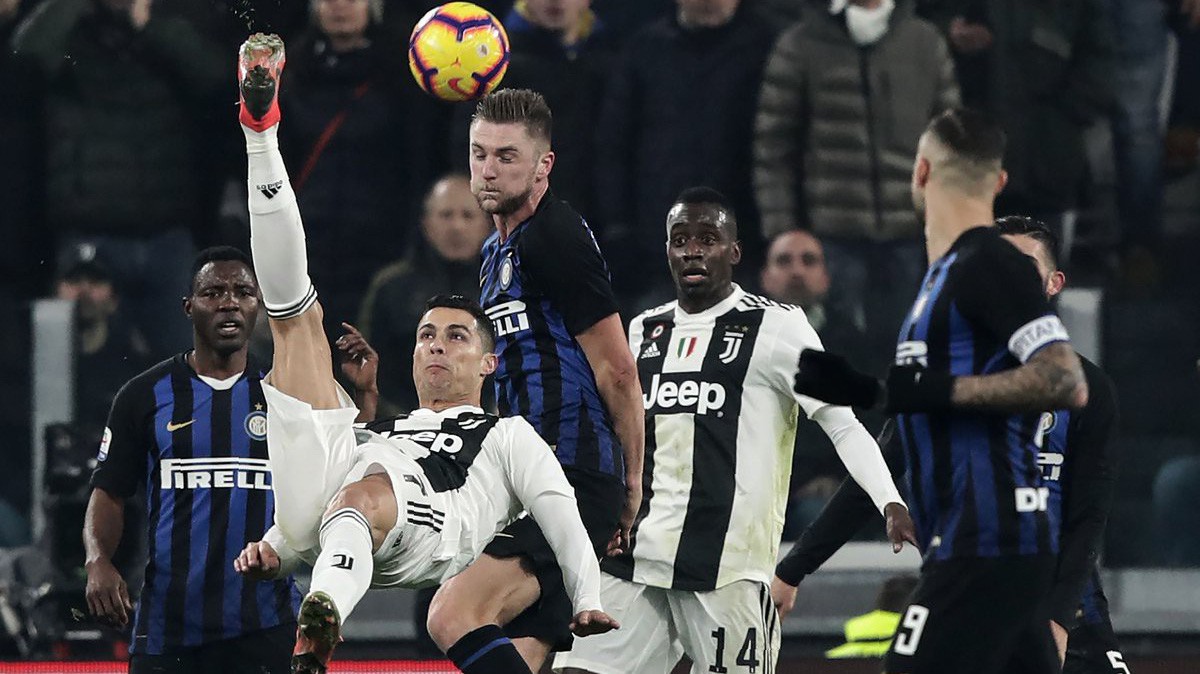 Khởi đầu lịch sử của Juventus, kỷ lục của Ronaldo và những điểm nhấn khi "Lão bà" chiến thắng Inter Milan