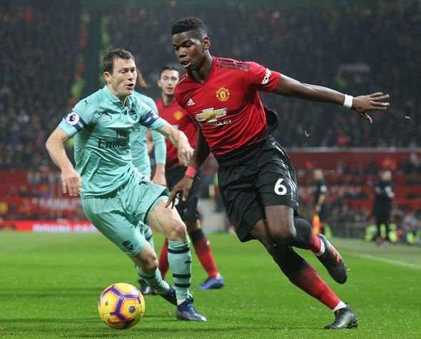 Lý do khó tin khiến Alexis Sanchez khó chịu trong phòng thay đồ Man Utd - Ảnh 3. Lý do khó tin khiến Alexis Sanchez khó chịu trong phòng thay đồ Man Utd - Ảnh 3.