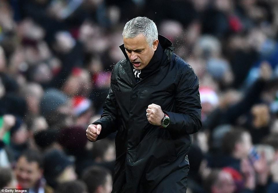 HLV Mourinho chốt ngày trở lại của Pogba sau khi đưa ra yêu cầu đặc biệt - Ảnh 5. HLV Mourinho chốt ngày trở lại của Pogba sau khi đưa ra yêu cầu đặc biệt - Ảnh 5.
