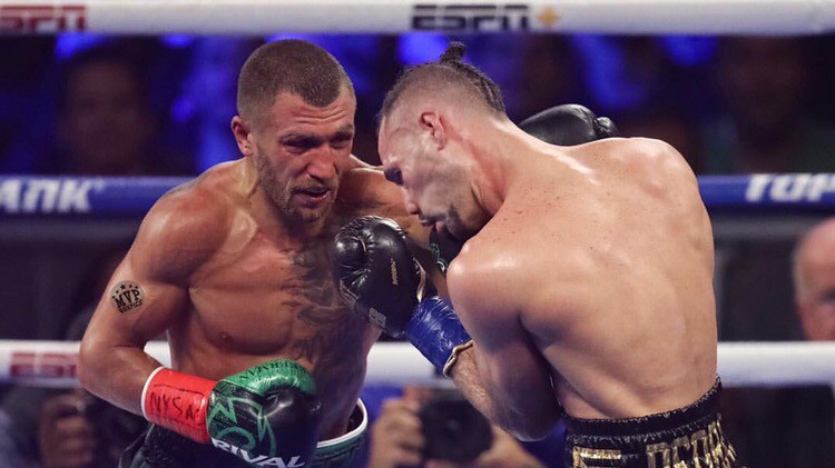 Vasyl Lomachenko hứa hẹn sẽ gặp Mikey Garcia trong năm 2019