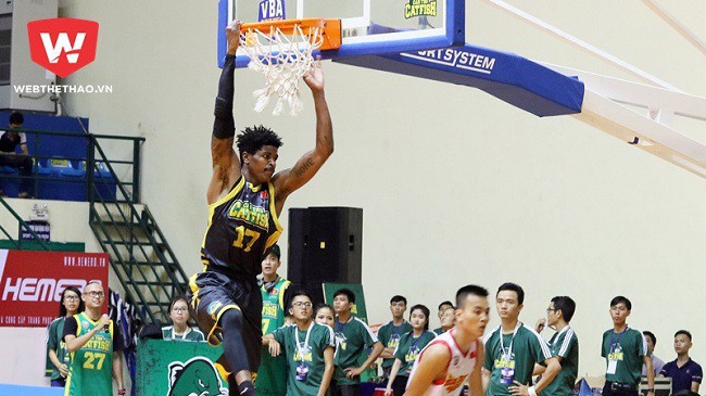 Saigon Heat giới thiệu ngoại binh Tavarion Nix