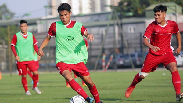 U19 Việt Nam thiếu quân, Hà Nội B chưa nhả người, HLV trưởng Phạm Minh Đức nói gì?