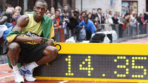 Usain Bolt: Lời mời của Sir Alex Ferguson và kỷ lục chạy 8,7 giây dưới mưa