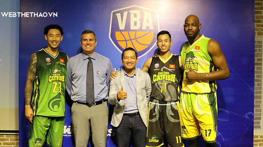 HLV Kevin Yurkus: "Gần như chắc chắn, Cantho Catfish sẽ không sử dụng cầu thủ của Cần Thơ tại VBA 2018!"