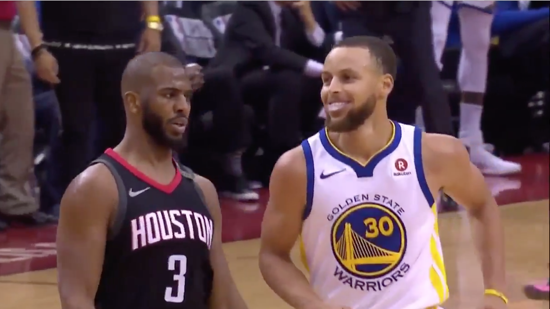 Bị Chris Paul "chơi nhây", Stephen Curry nói gì ở họp báo?