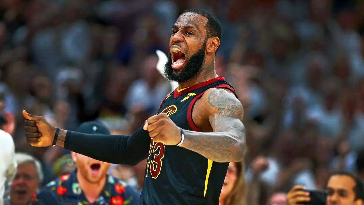 Ngoài "ông vua bóng rổ đơn nam", hãy gọi LeBron James là "vua thoát hiểm" của NBA