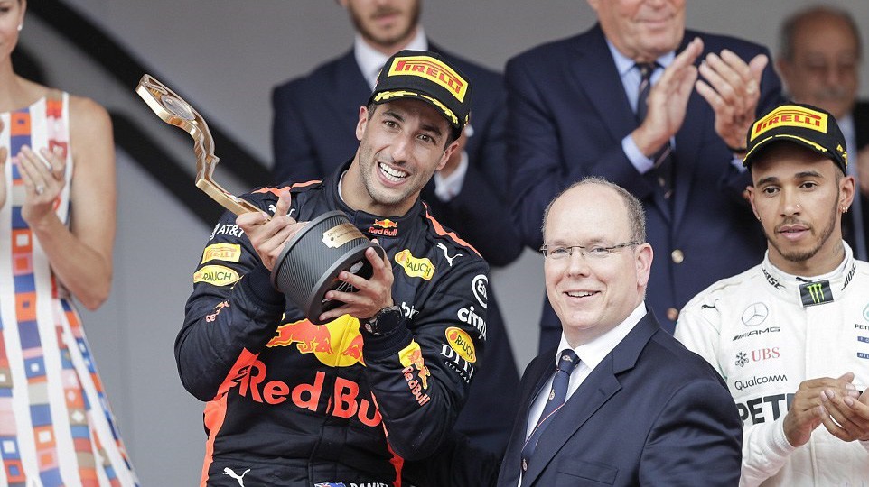 Daniel Ricciardo chiến thắng đầy thuyết phục ở Monaco GP
