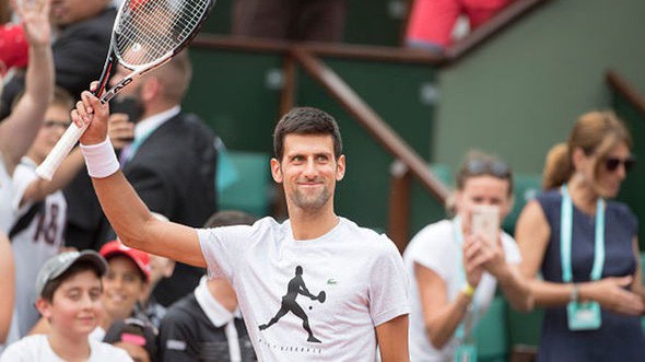 Vòng 1 Roland Garros: Silva kháng cự, Djokovic vẫn giành quyền đi tiếp