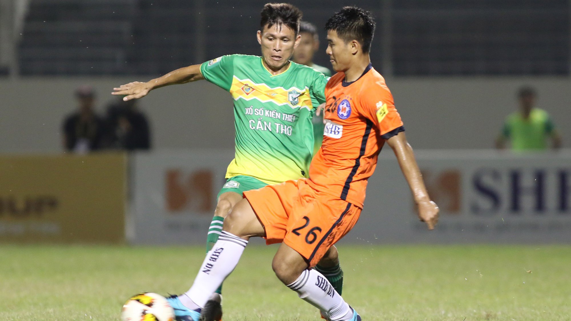 HLV Đinh Hồng Vinh: Nếu có Wander Luiz, Cần Thơ có thể đánh bại SHB.Đà Nẵng